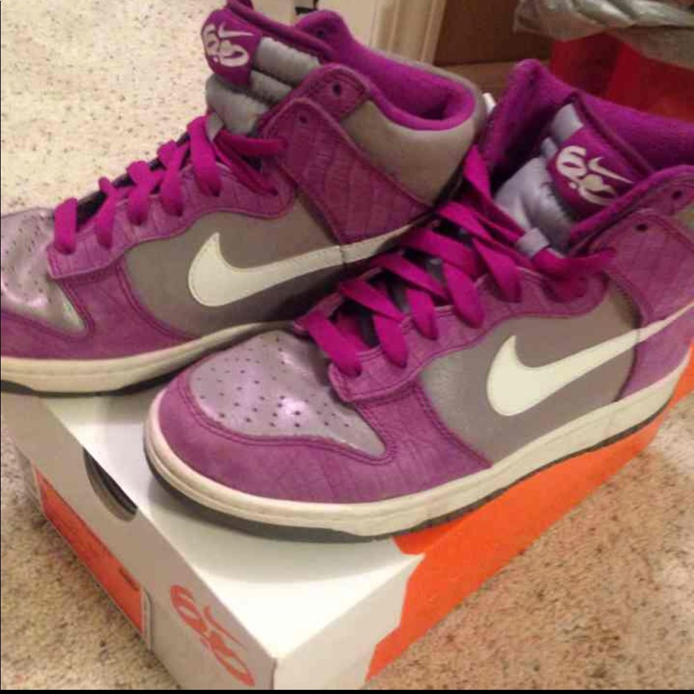 Nike shoes